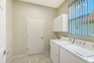 750 Back 9 Dr, Venice, FL 34285 - Photo 30