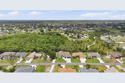 166 Medalist Road, Rotonda West, FL 33947 - Photo 4