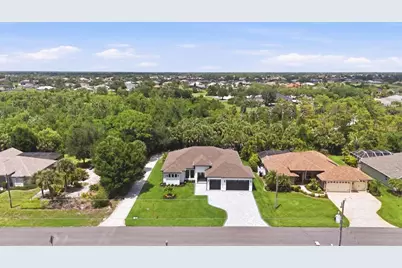 166 Medalist Road, Rotonda West, FL 33947 - Photo 6