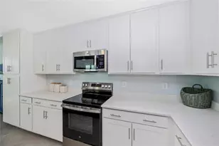 17655 Opal Sand Dr, Venice, FL 34293 - Photo 10