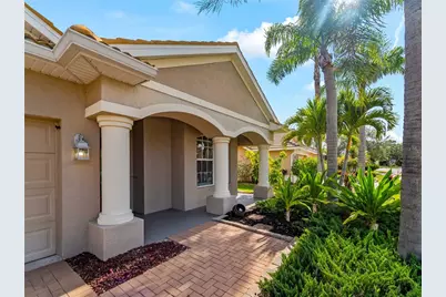 11631 Dancing River Dr, Venice, FL 34292 - Photo 6