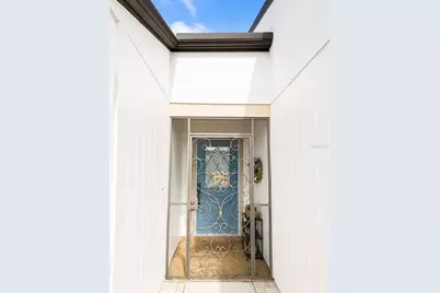 1211 Capri Isles Boulevard #122, Venice, FL 34292 - Photo 2