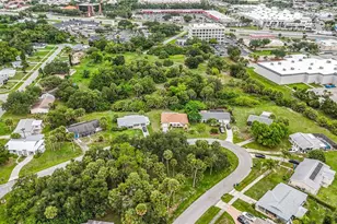 1213 Price Cir NW, Port Charlotte, FL 33948 - Photo 2