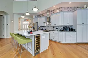 5026 Hanging Moss Ln, Sarasota, FL 34238 - Photo 16