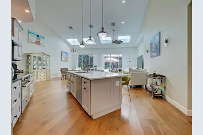 5026 Hanging Moss Lane, Sarasota, FL 34238 - Photo 14