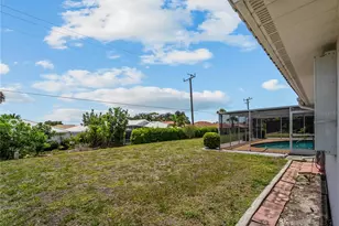 1619 E Cypress Point Dr, Venice, FL 34293 - Photo 52