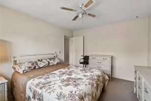 1619 E Cypress Point Dr, Venice, FL 34293 - Photo 24