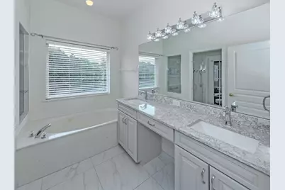 304 Langholm Drive, Venice, FL 34293 - Photo 14