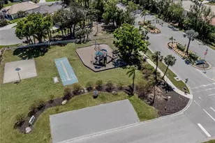 304 Langholm Dr, Venice, FL 34293 - Photo 26