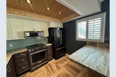 300 Base Avenue E #111, Venice, FL 34285 - Photo 2