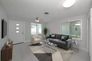 908 Villas Dr, Venice, FL 34285 - Photo 10