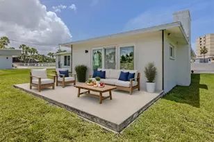 908 Villas Dr, Venice, FL 34285 - Photo 18