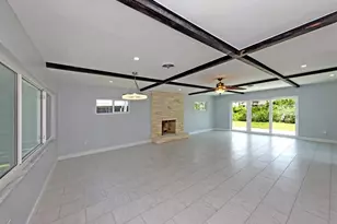 908 Villas Dr, Venice, FL 34285 - Photo 44