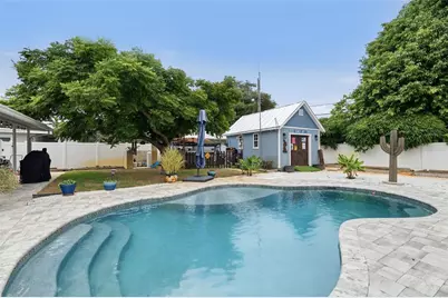 242 Piazza Di Luna, Venice, FL 34285 - Photo 2
