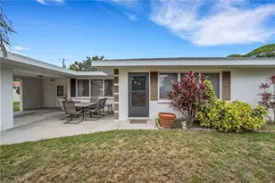 2830 Siesta Dr, Venice, FL 34293 - Photo 26