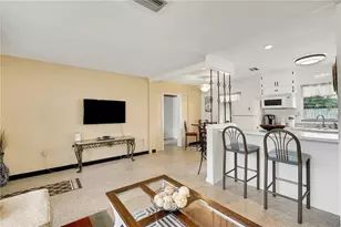 2830 Siesta Dr, Venice, FL 34293 - Photo 6