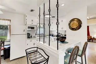 2830 Siesta Dr, Venice, FL 34293 - Photo 8