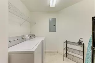 800 N Tamiami Trl, Sarasota, FL 34236 - Photo 46