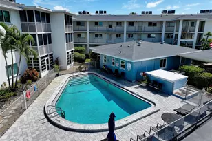 708 Tamiami Trail S, Venice, FL 34285 - Photo 2