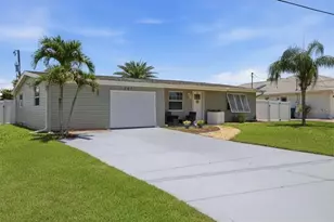 201 E Tarpon Blvd NW, Port Charlotte, FL 33952 - Photo 1
