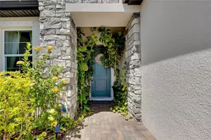 11484 Montserrat Dr, Venice, FL 34293 - Photo 4