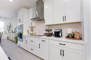 11484 Montserrat Dr, Venice, FL 34293 - Photo 22