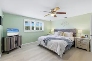 24 Oakwood Dr N, Englewood, FL 34223 - Photo 20
