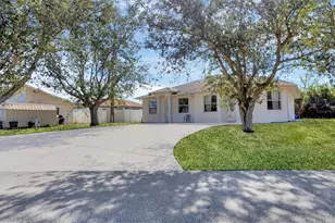 12113 Capilla Ln, North Port, FL 34287 - Photo 2
