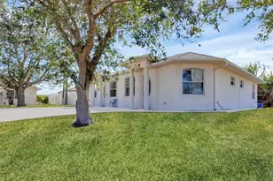 12113 Capilla Ln, North Port, FL 34287 - Photo 4