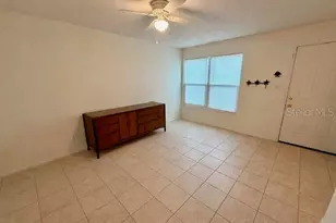 3755 Amherst Way, Sarasota, FL 34232 - Photo 4