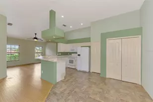9203 L Pavia Blvd, Venice, FL 34292 - Photo 16