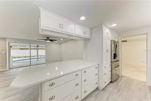 2714 Datura St, Sarasota, FL 34239 - Photo 16