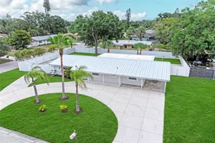 2714 Datura St, Sarasota, FL 34239 - Photo 2