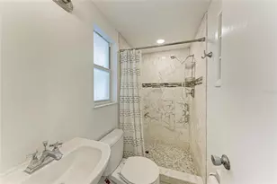 2714 Datura St, Sarasota, FL 34239 - Photo 26