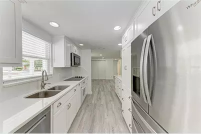 2714 Datura Street, Sarasota, FL 34239 - Photo 18