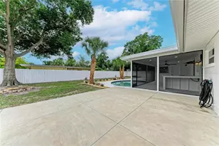 2714 Datura St, Sarasota, FL 34239 - Photo 46