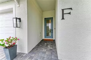 18615 Midsummer Pl, Venice, FL 34293 - Photo 6