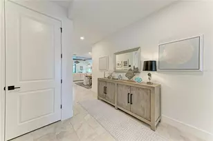 18615 Midsummer Pl, Venice, FL 34293 - Photo 8