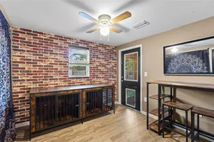 3422 Fenway Dr, Sarasota, FL 34232 - Photo 10