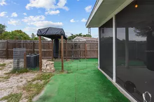 3422 Fenway Dr, Sarasota, FL 34232 - Photo 12
