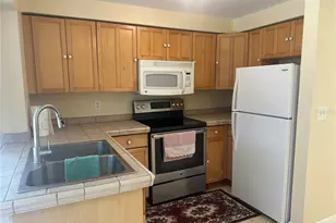 270 W Seminole Dr, Venice, FL 34293 - Photo 8