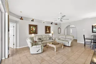 5425 Matthew Ct, Sarasota, FL 34231 - Photo 22
