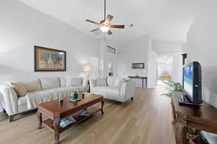 1468 Turnberry Dr, Venice, FL 34292 - Photo 2