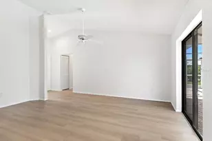 7517 38th St Cir E, Sarasota, FL 34243 - Photo 20
