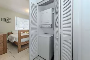217 Airport Ave W, Venice, FL 34285 - Photo 24