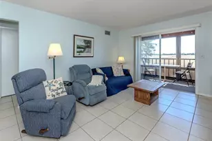217 Airport Ave W, Venice, FL 34285 - Photo 10