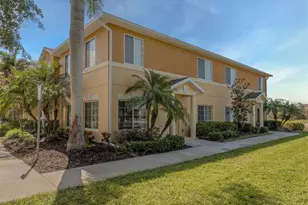 12905 Tigers Eye Dr, Venice, FL 34292 - Photo 2