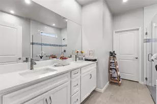 12458 Somatic Ct, Venice, FL 34293 - Photo 24