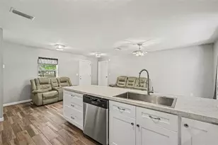 1128 Cowart Rd, Plant City, FL 33567 - Photo 10