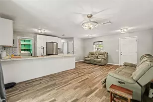 1128 Cowart Rd, Plant City, FL 33567 - Photo 8